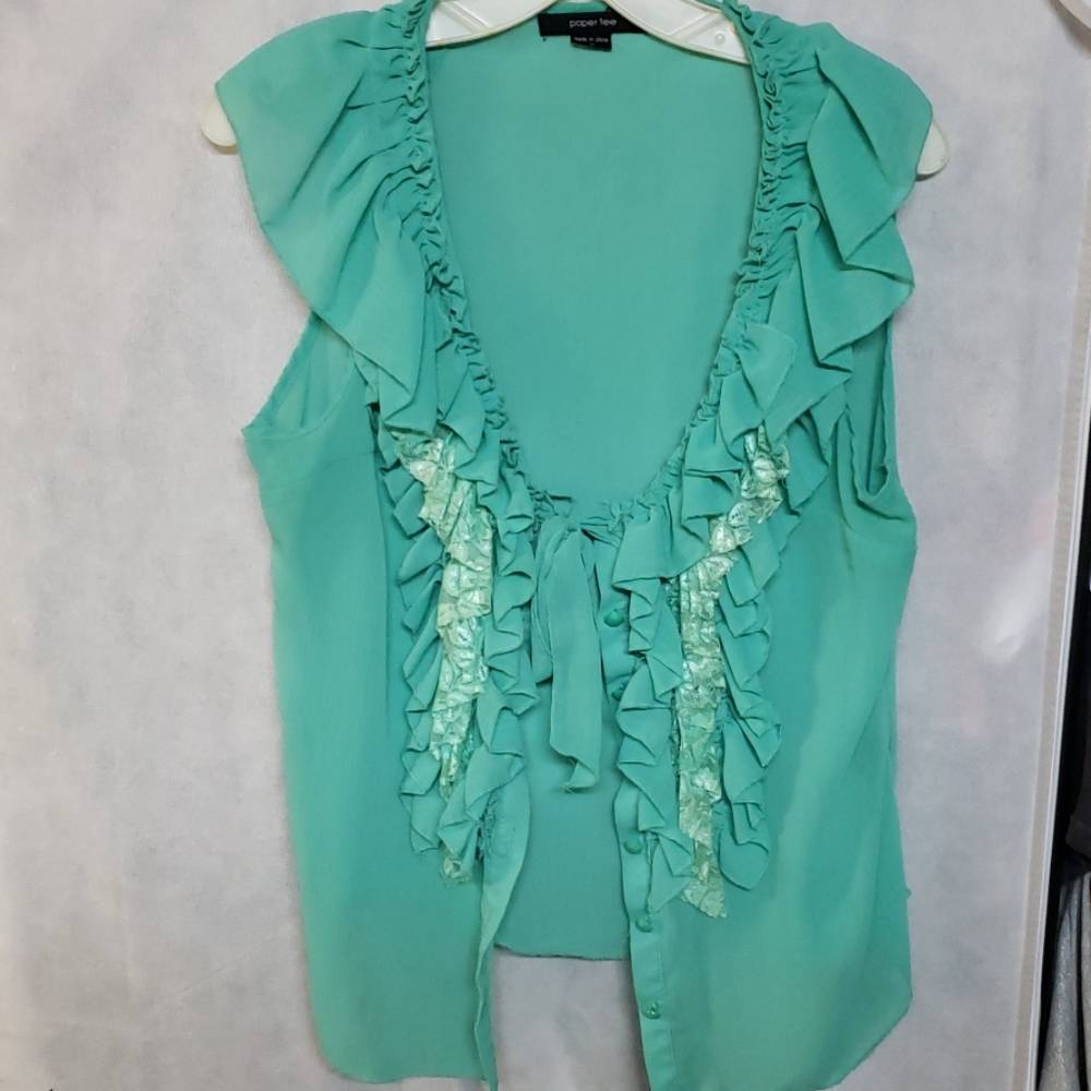 Sleeveless cardigan